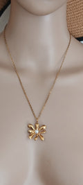 Set 3 Pièces Collier Draperie et Boucles d'Oreilles Pendentifs Fleurs Perle Acier Inoxydable Or 18K