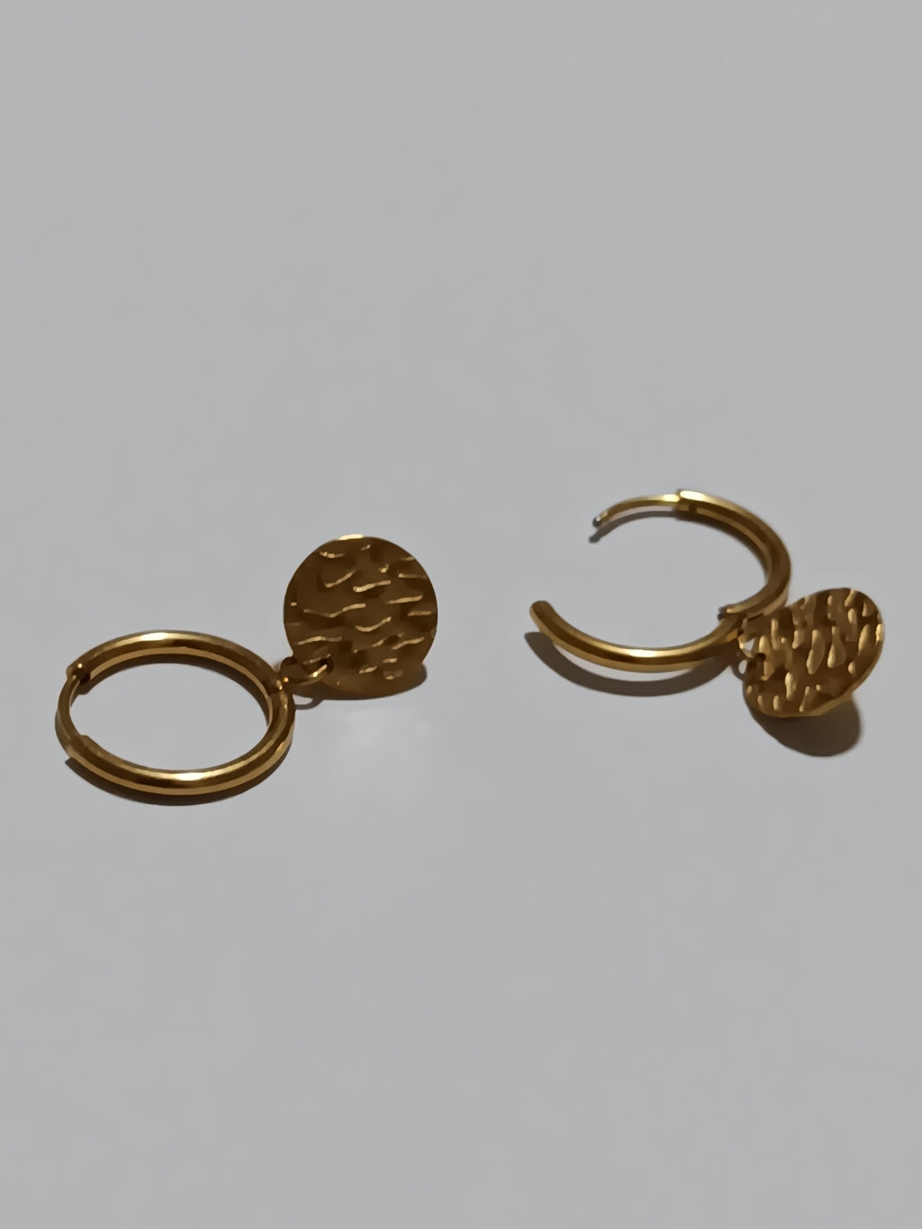 BOUCLES D’OREILLES CRÉOLES EN ACIER INOXYDABLE (waterproof)KOURAYA