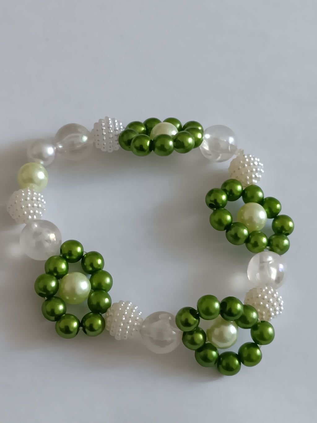 BRACELET EN PERLES COLORÉES