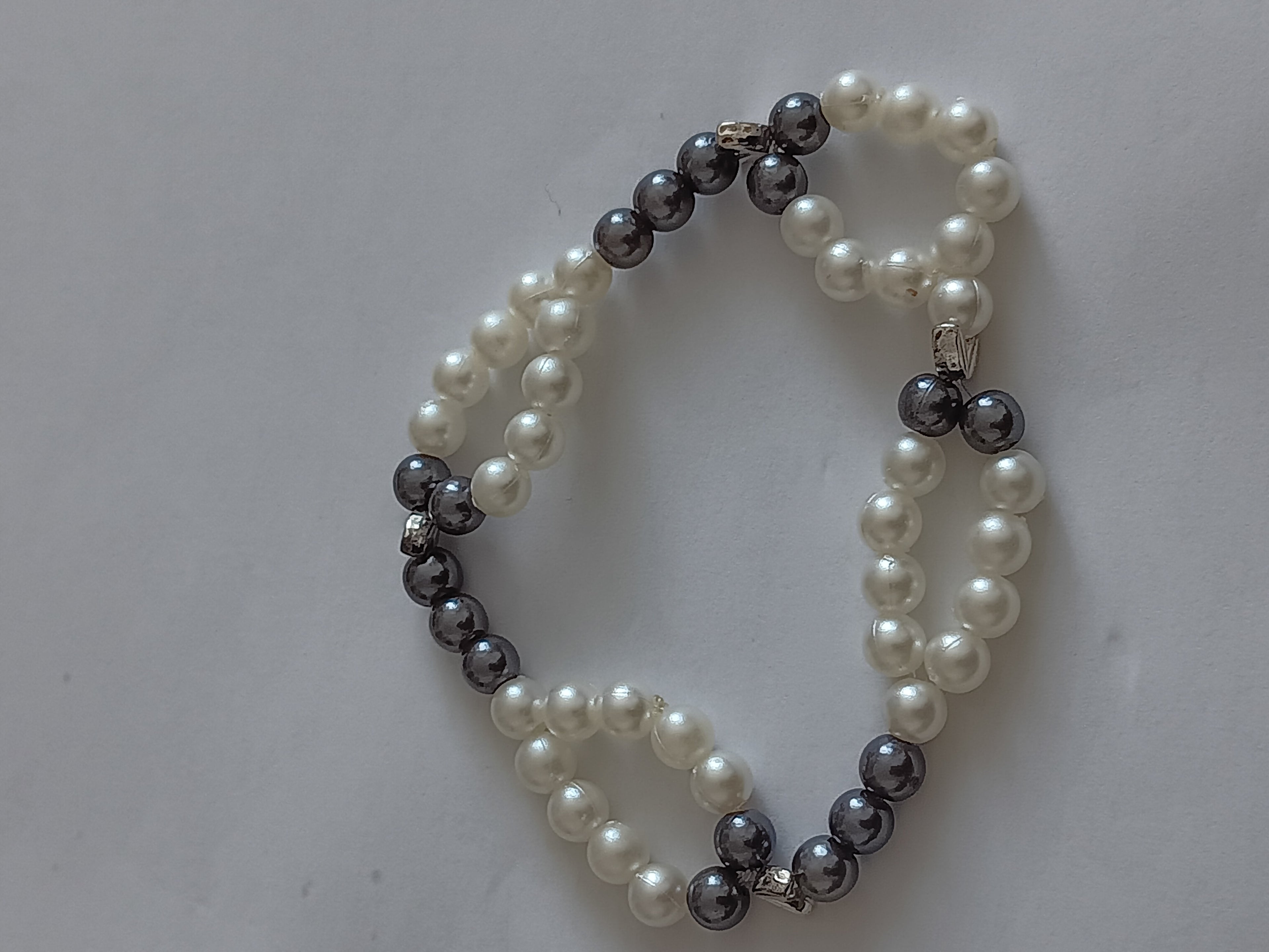 BRACELET EN PERLES ÉLASTIQUE