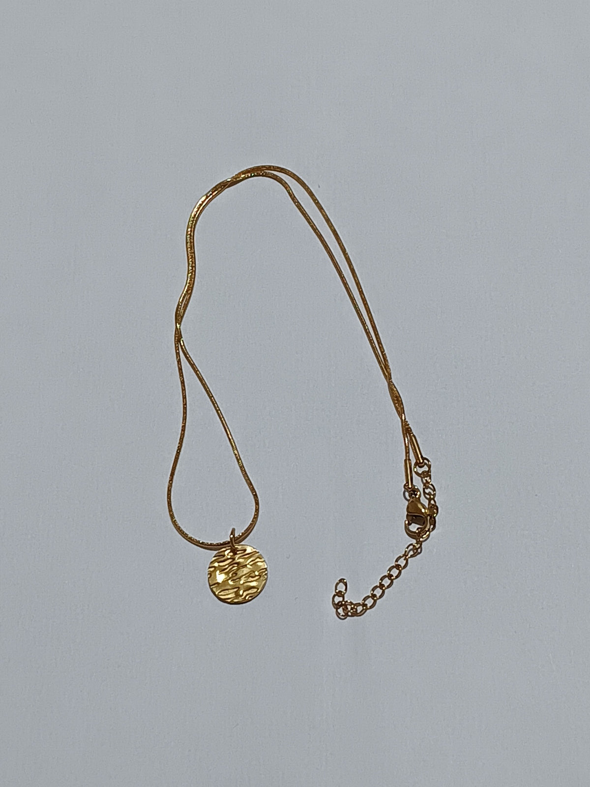 Collier Pendentif Rond Gaudré Acier Inoxydable Waterproof