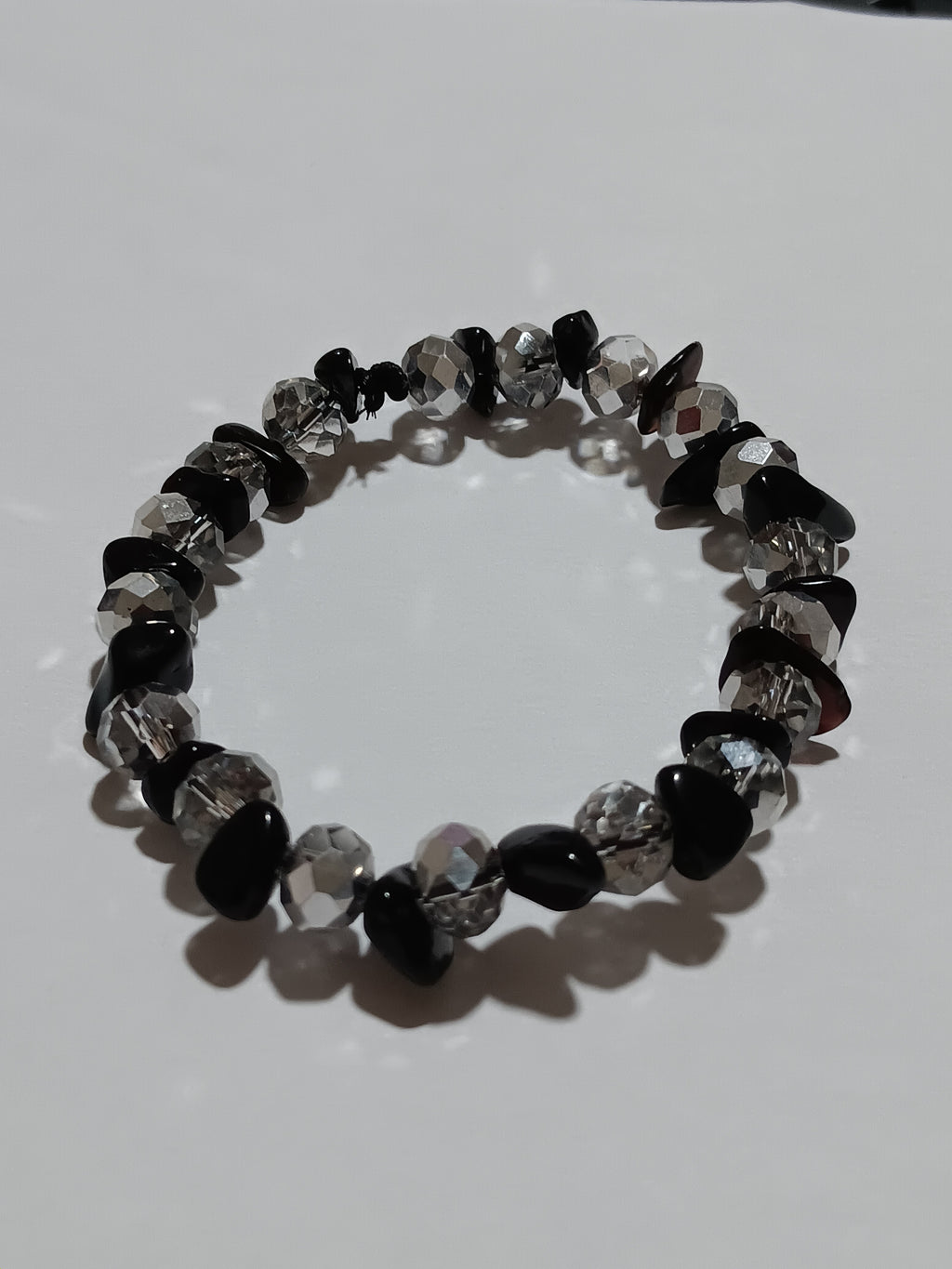 BRACELET EN PERLES ÉLASTIQUE (KOURAYA)
