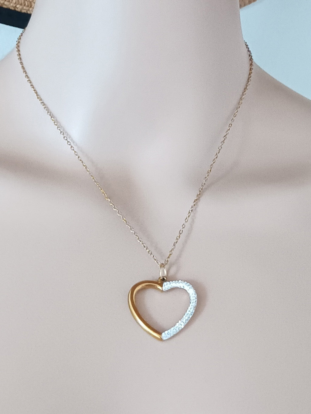 COLLIER EN ACIER INOXYDABLE (waterproof) KOURAYA