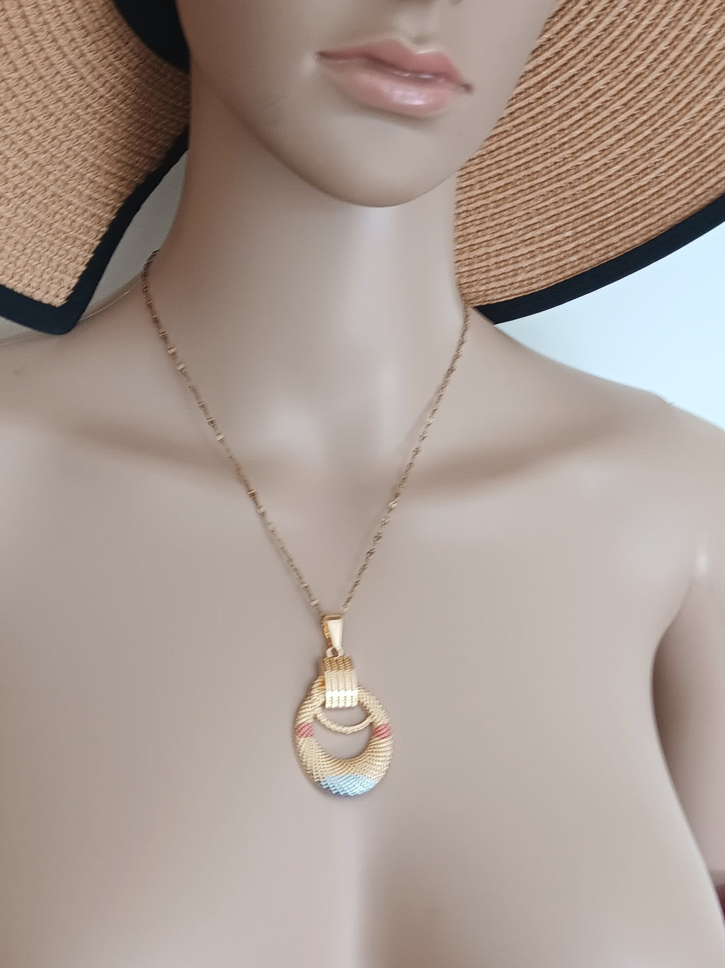 Ensemble 3 Pièces Collier et Boucles d'Oreilles Texturées Acier Inoxydable Doré Waterproof