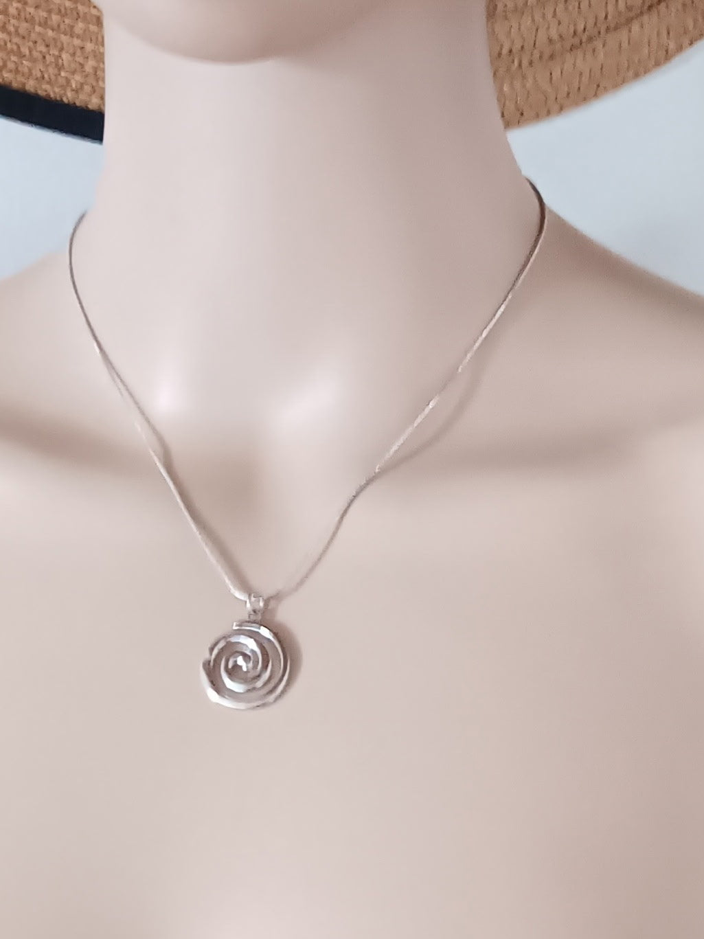 Collier Pendentif Spirale Acier Inoxydable Waterproof