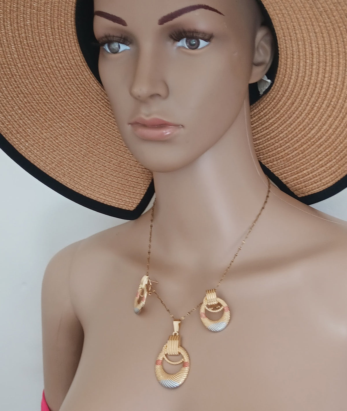 Ensemble 3 Pièces Collier et Boucles d'Oreilles Texturées Acier Inoxydable Doré Waterproof