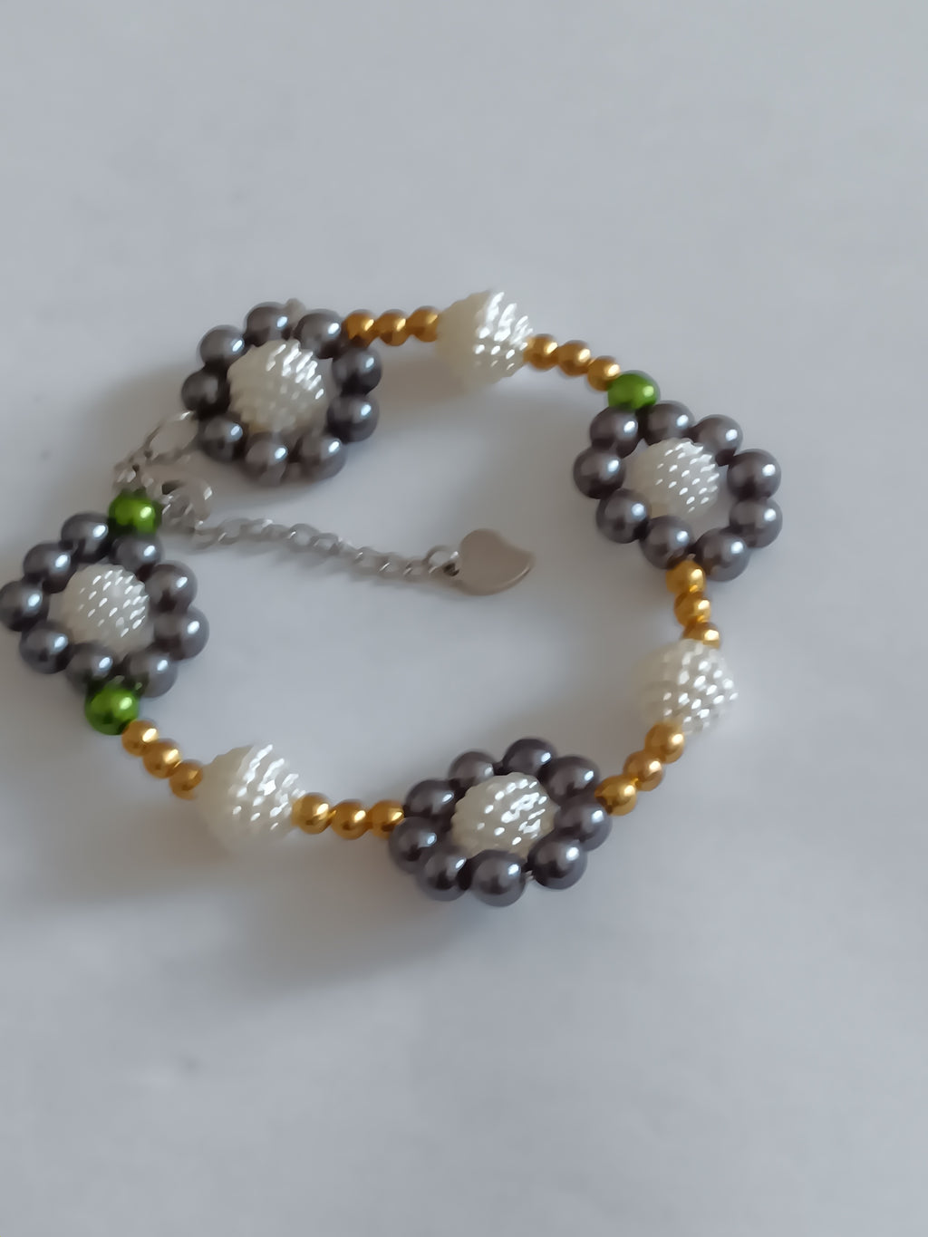 BRACELET EN PERLES ÉLASTIQUE