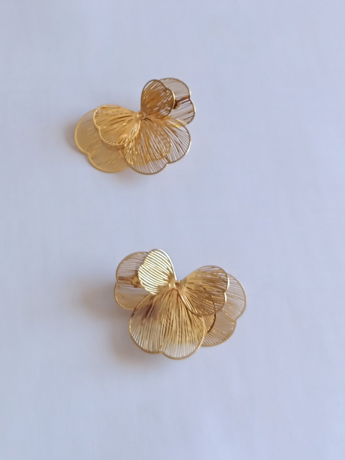 Boucles d'Oreilles Vintage Fleurs Ajourées Grandes Pétales Acier Inoxydable Waterproof