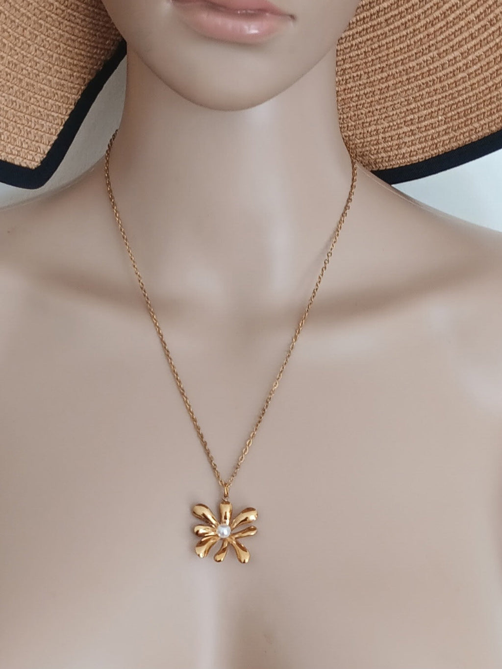 Set 3 Pièces Collier Draperie et Boucles d'Oreilles Pendentifs Fleurs Perle Acier Inoxydable Or 18K