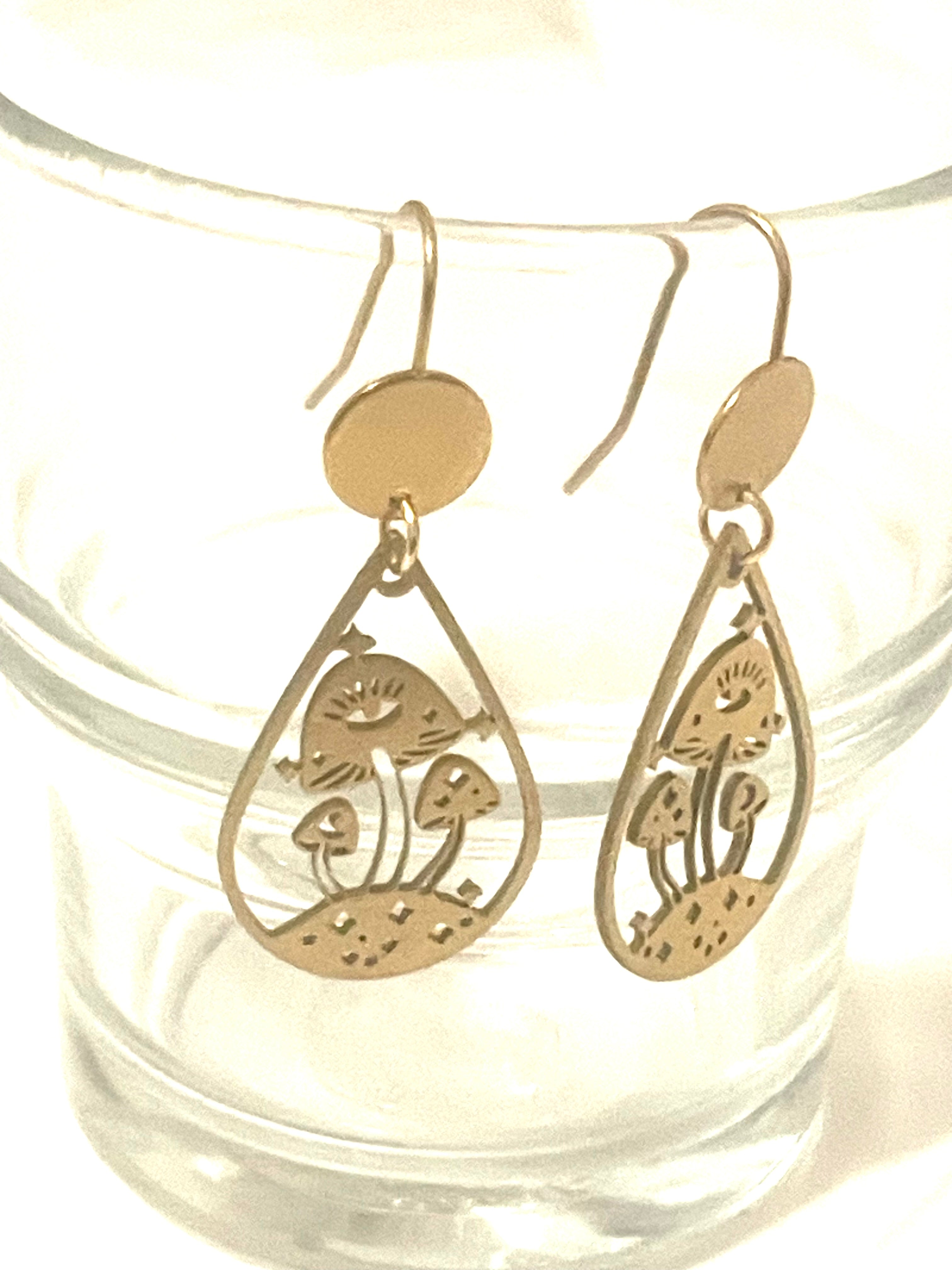 COLLIER ET BOUCLES D’OREILLES EN ACIER INOXYDABLE WATERPROOF (KOURAYA)