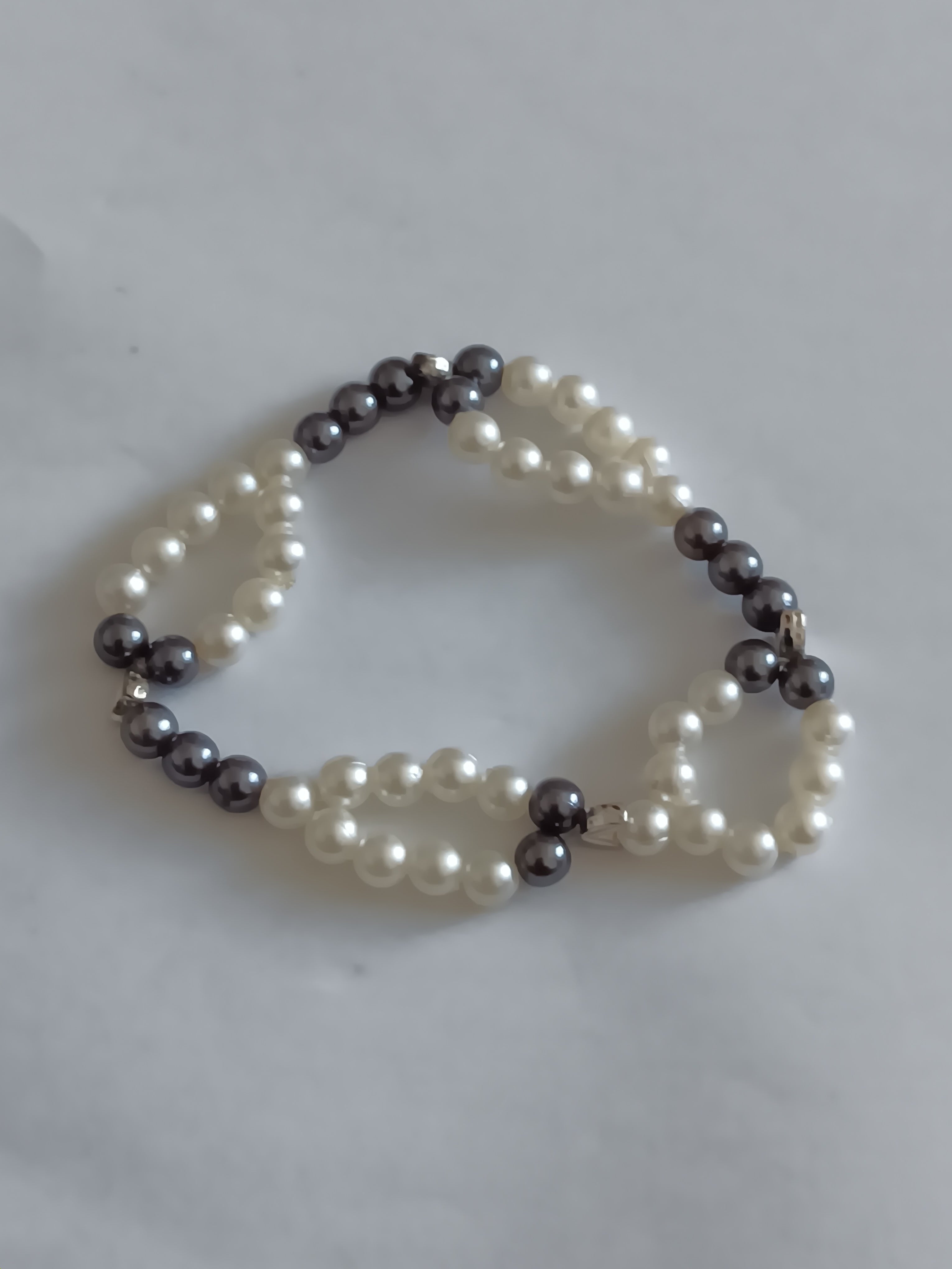 BRACELET EN PERLES ÉLASTIQUE