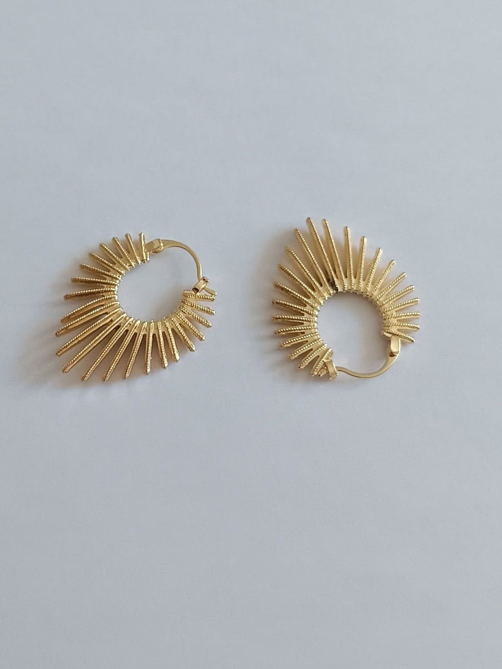 Boucles d'Oreilles Texturées Soleil Acier Inoxydable Doré Waterproof