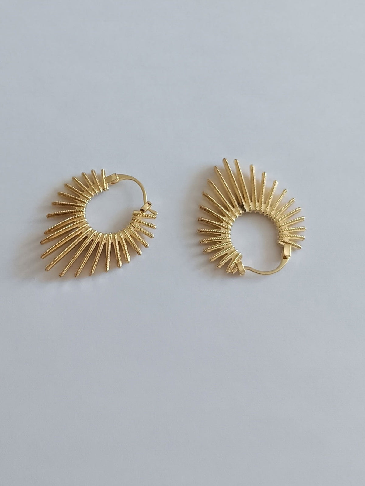 Boucles d'Oreilles Texturées Soleil Acier Inoxydable Doré Waterproof