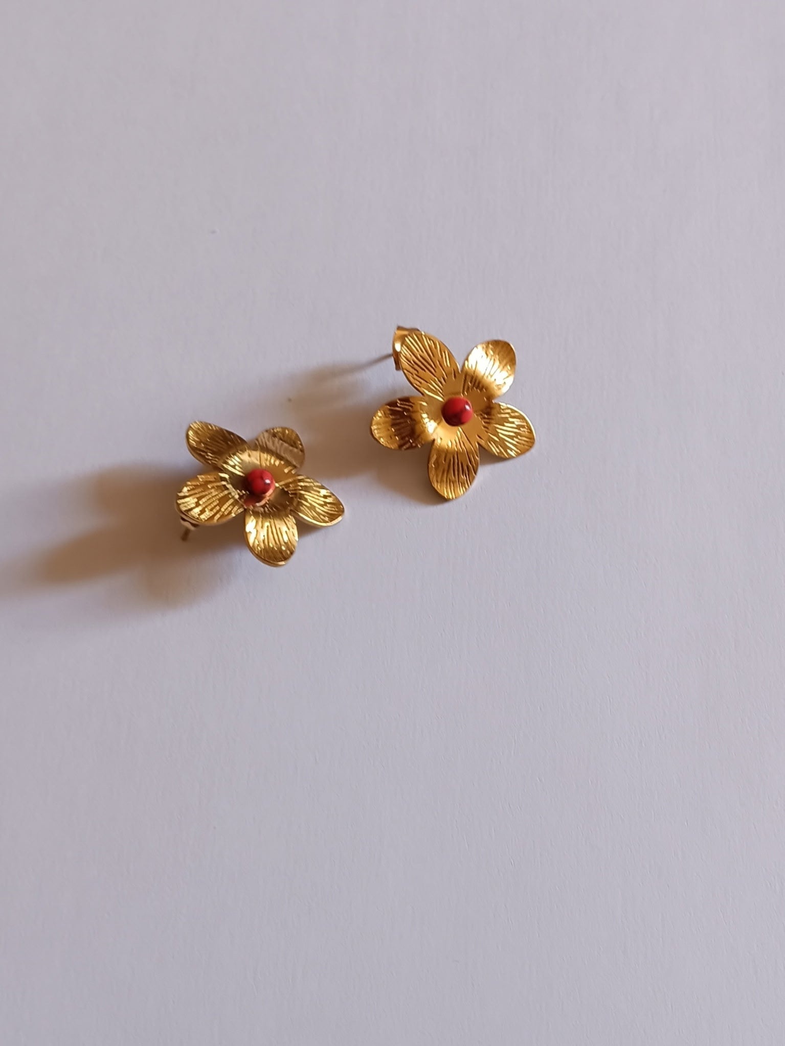 BOUCLES D’OREILLES EN ACIER INOXYDABLE WATERPROOF KOURAYA