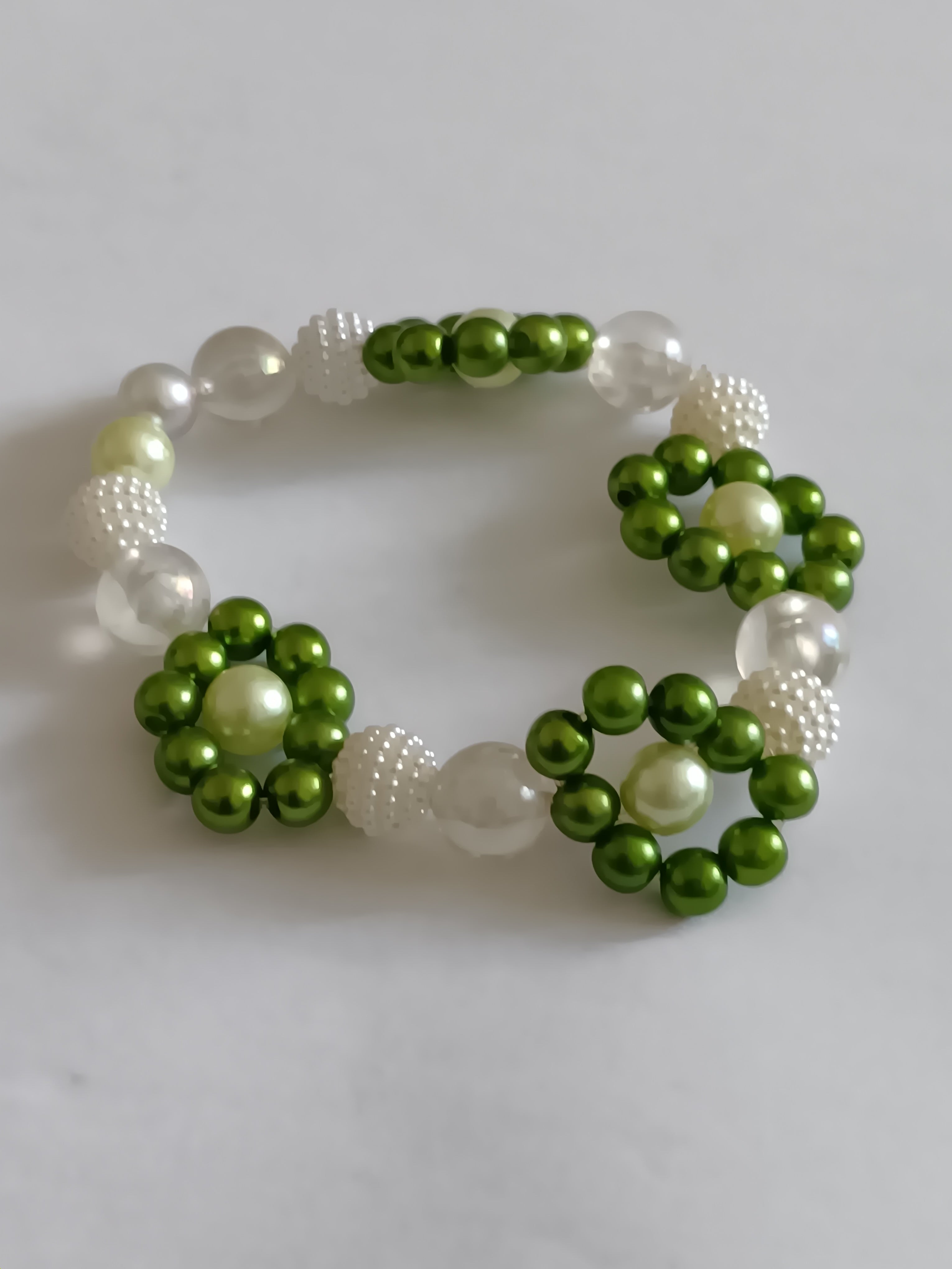 BRACELET EN PERLES COLORÉES