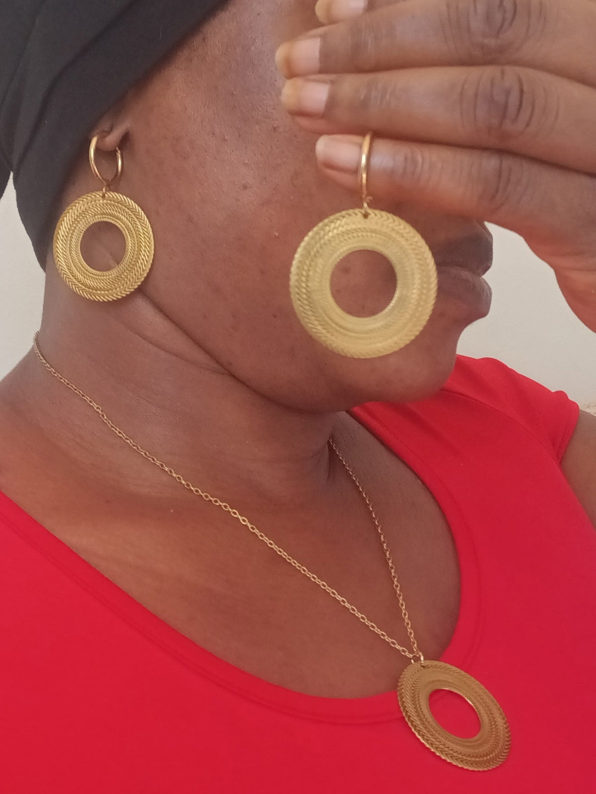 Parure Dorée Collier et Boucles d'Oreilles Cercles Guillochés Acier Inoxydable Waterproof