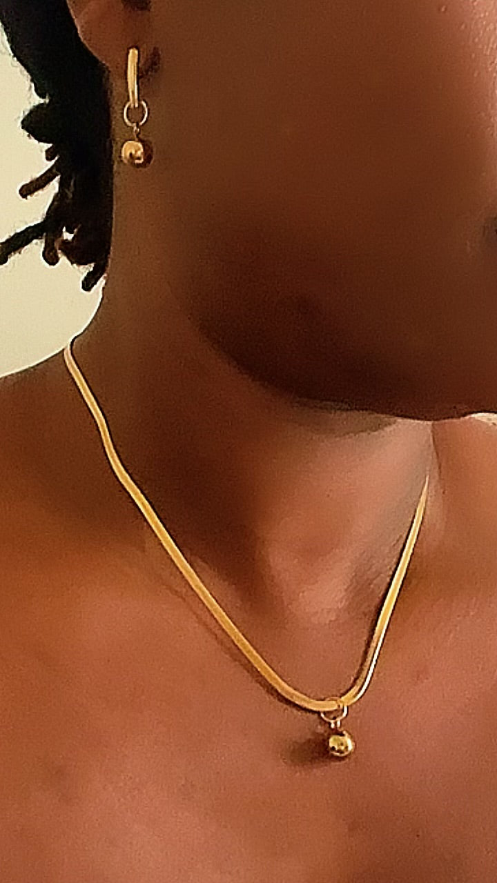 ENSEMBLE COLLIER ET BOUCLES CHAÎNE LAME OR 18K ACIER INOXYDABLE WATERPROOF (KOURAYA)