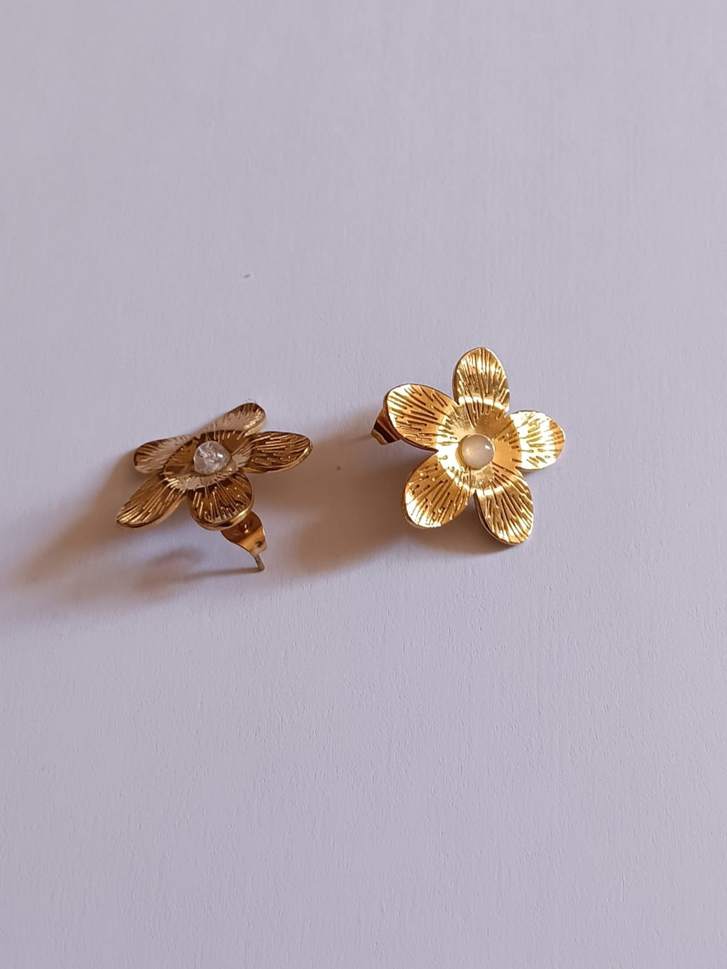 BOUCLES D’OREILLES EN ACIER INOXYDABLE WATERPROOF KOURAYA