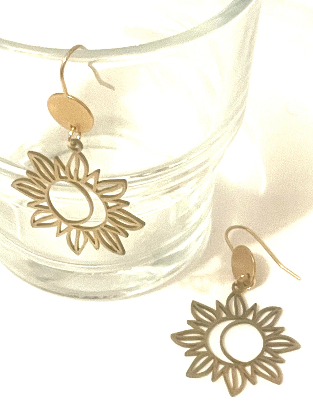 BOUCLES D’OREILLES ET COLLIER EN ACIER INOXYDABLE (WATERPROOF)