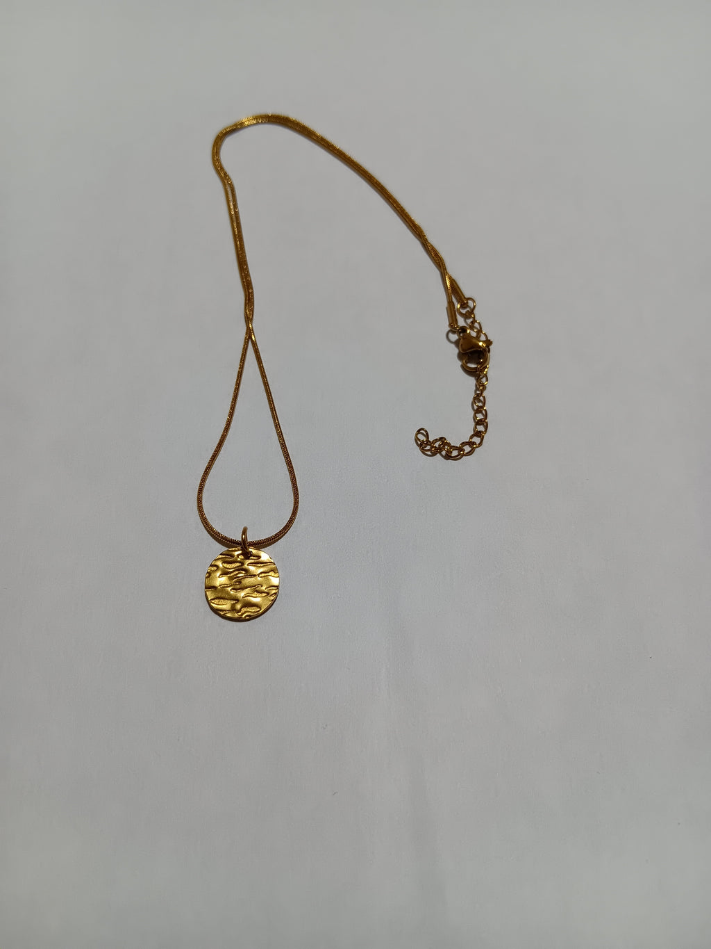 Collier Pendentif Rond Gaudré Acier Inoxydable Waterproof