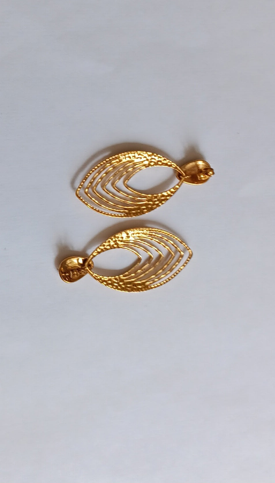 Boucles d'Oreilles Feuilles Dorées Ajourées Acier Inoxydable Waterproof