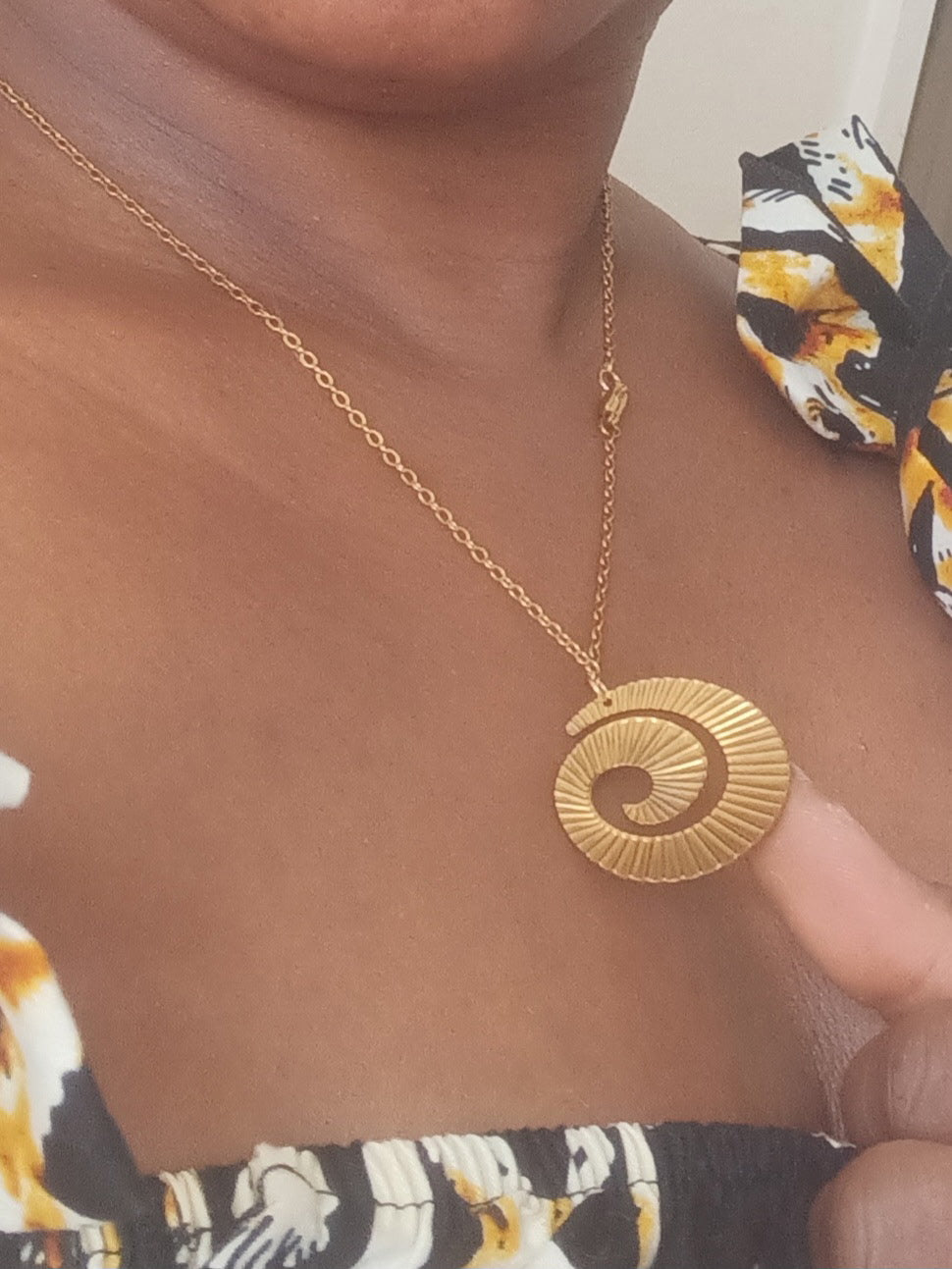 Collier Spirale Coquillage Doré Acier Inoxydable Waterproof